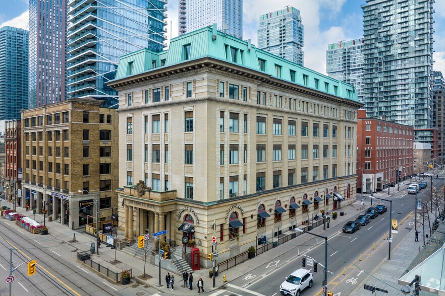 Primary Photo Of 212 King St W, Toronto Coworking Space
