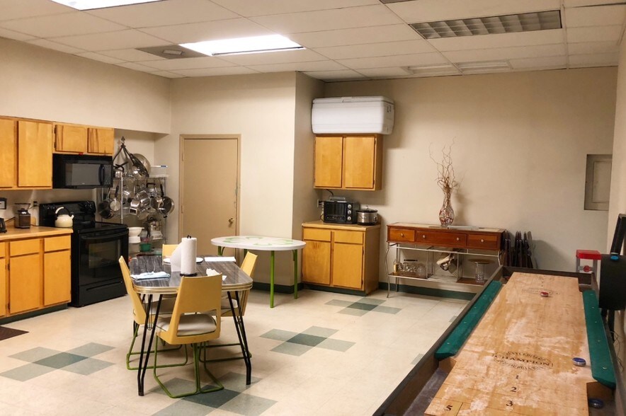 More Photos Of 623 Jefferson Ave, Memphis Office For Lease