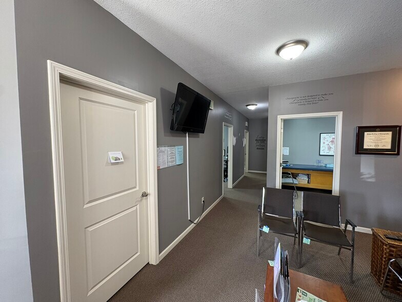 More Photos Of 10534-10536 Coldwater Rd, Fort Wayne Office For Lease