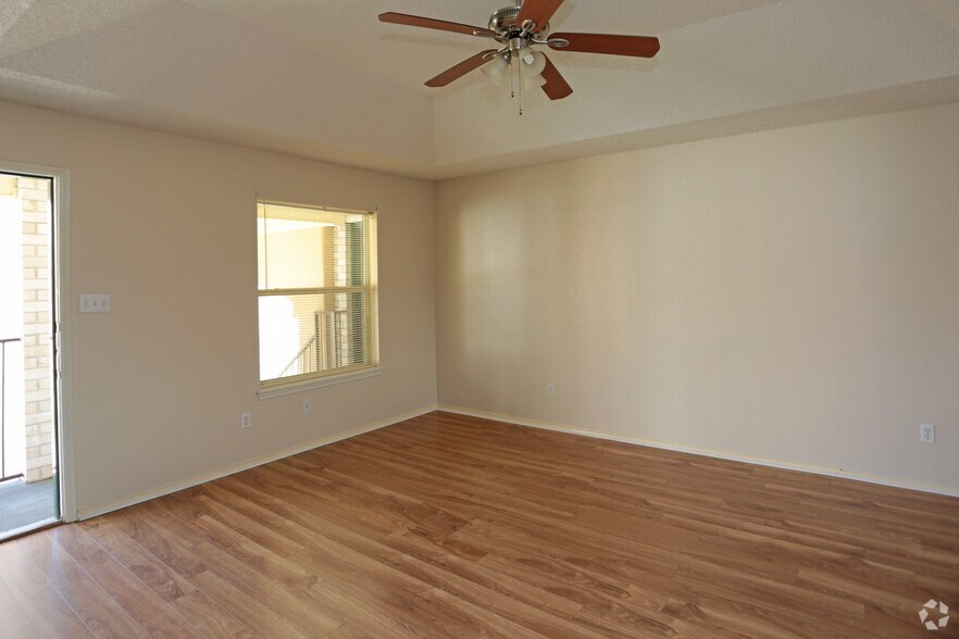 More Photos Of 2501 Hibiscus Ave, McAllen Apartments For Sale