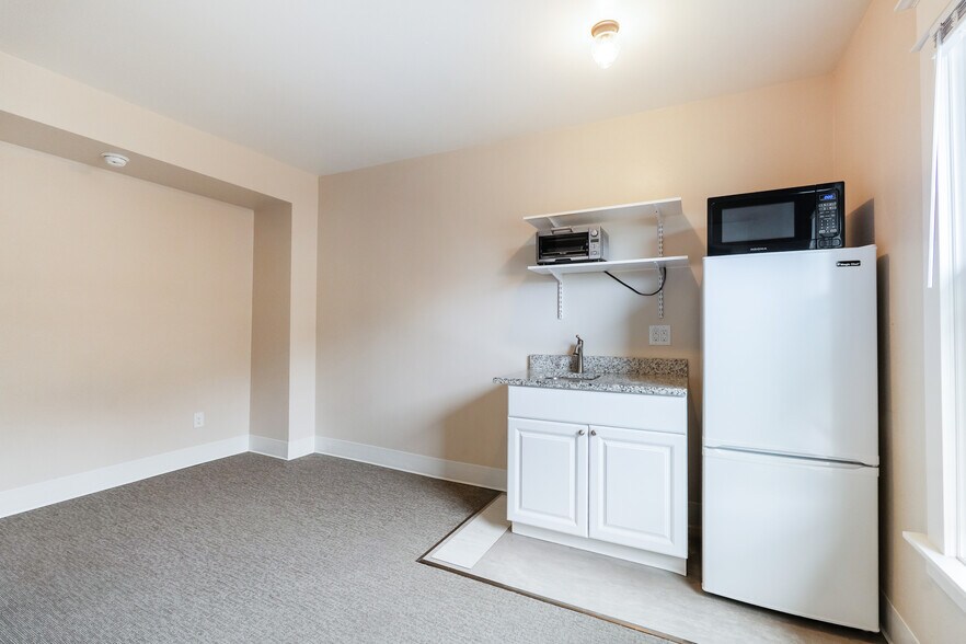 More Photos Of 2414 Hoyt Ave, Everett Apartments For Sale
