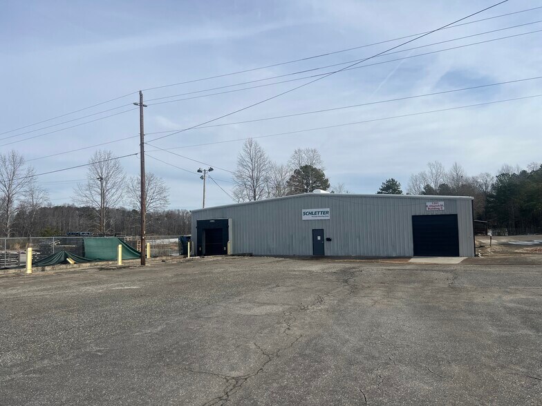More Photos Of 1201 E Church St, Cherryville Warehouse For Lease