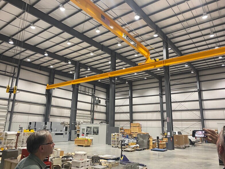 More Photos Of 1033 Cavalier Blvd, Chesapeake Manufacturing For Sale