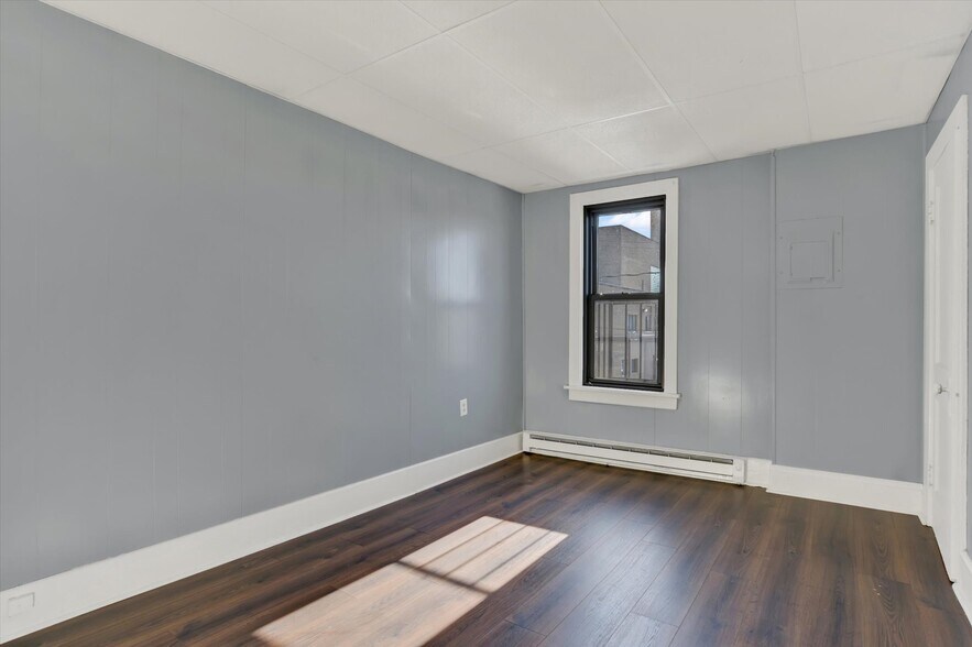 More Photos Of 33 S 18th St, Harrisburg Apartments For Sale