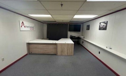 More Photos Of 458 2nd Ave, Tiffin Manufacturing For Sale