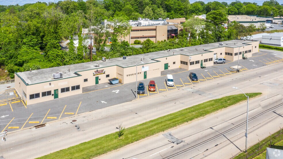 More Photos Of 918-948 W Patapsco Ave, Baltimore Warehouse For Lease