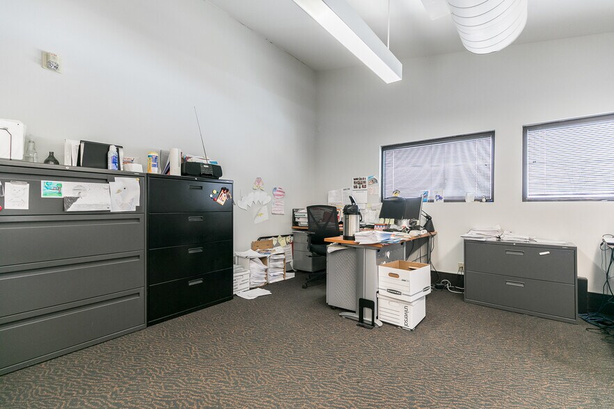 2875 Mount Vernon Rd SE, Cedar Rapids, IA 52403 Loft Creative Space