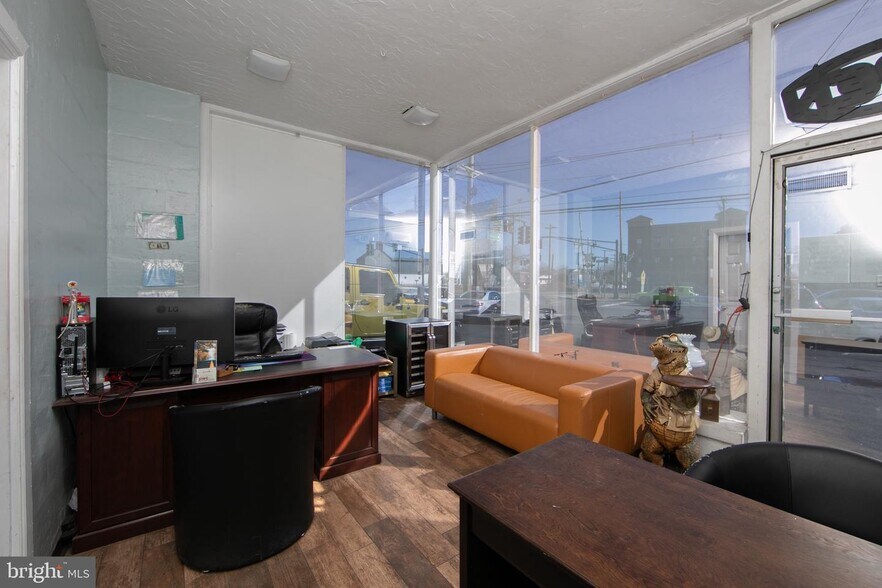 More Photos Of 201 Saint Mihiel Dr, Delran Auto Dealership For Sale