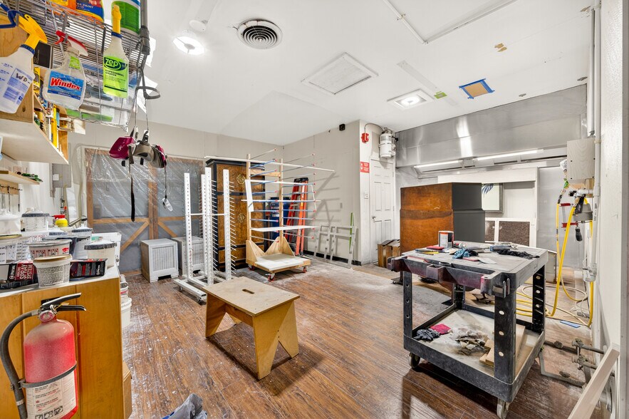 More Photos Of 719 Ridge Rd, Sellersville Flex For Sale