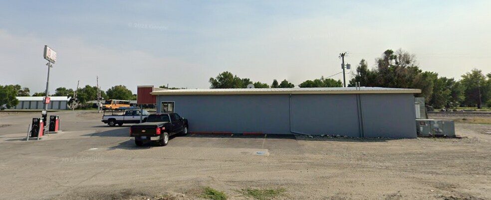 More Photos Of 1 N Clark St, Park City Convenience Store For Sale