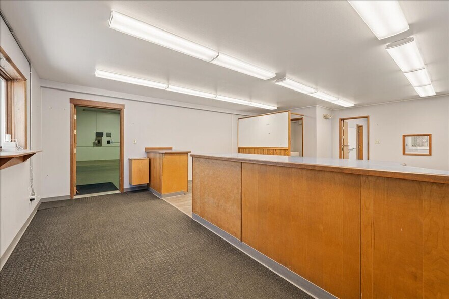 More Photos Of 1995 Badger Rd, North Pole Industrial For Lease