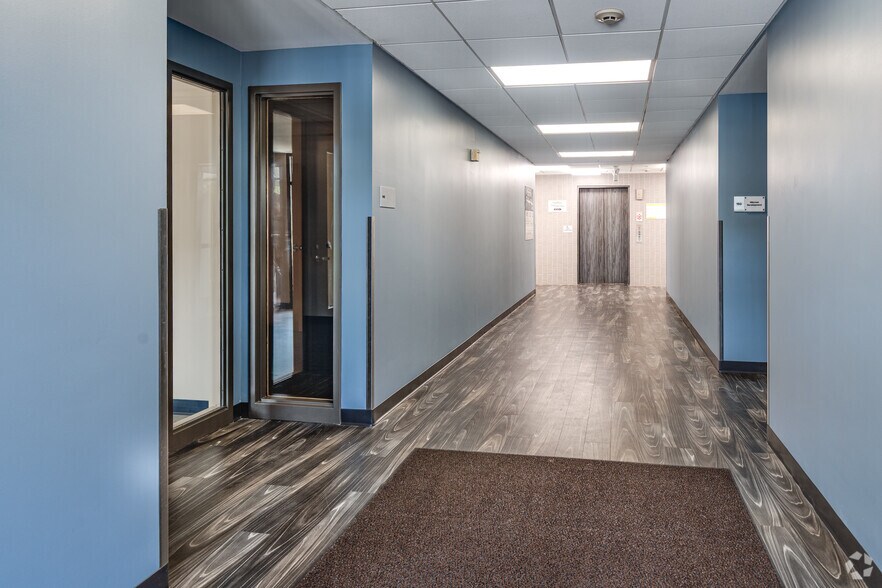 More Photos Of 4600 W 77th St, Edina Unknown For Lease