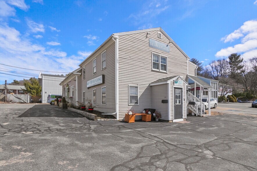 More Photos Of 325 Southbridge St, Auburn Storefront Retail Office For Sale
