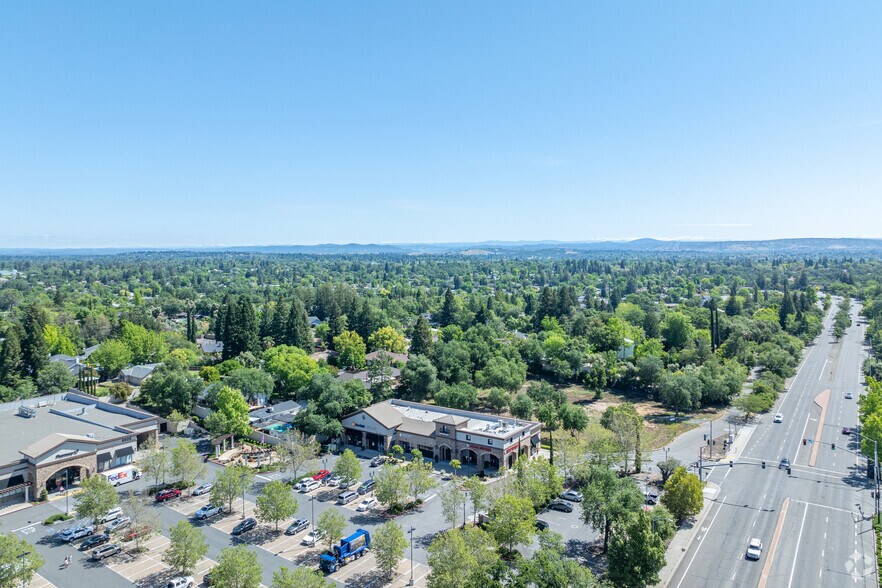 More Photos Of 8929 Madison Ave, Fair Oaks Freestanding For Lease