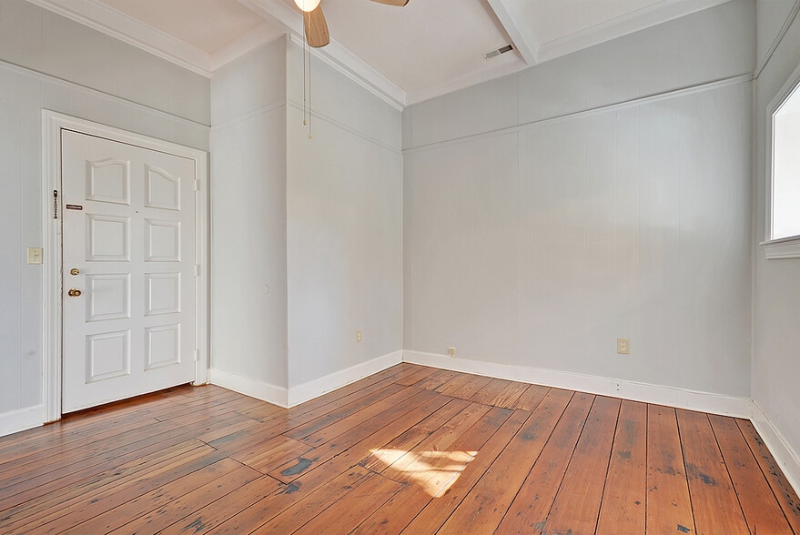 More Photos Of 635 E Bay St, Charleston Office Residential For Lease