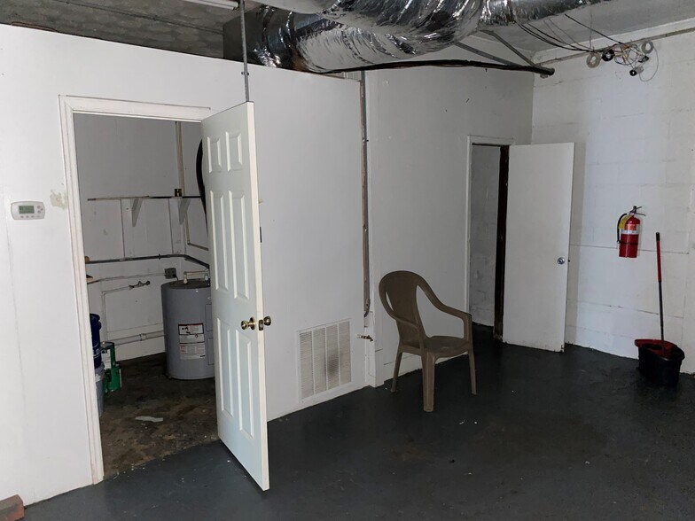 More Photos Of 2305 Lumpkin Rd, Augusta Unknown For Lease