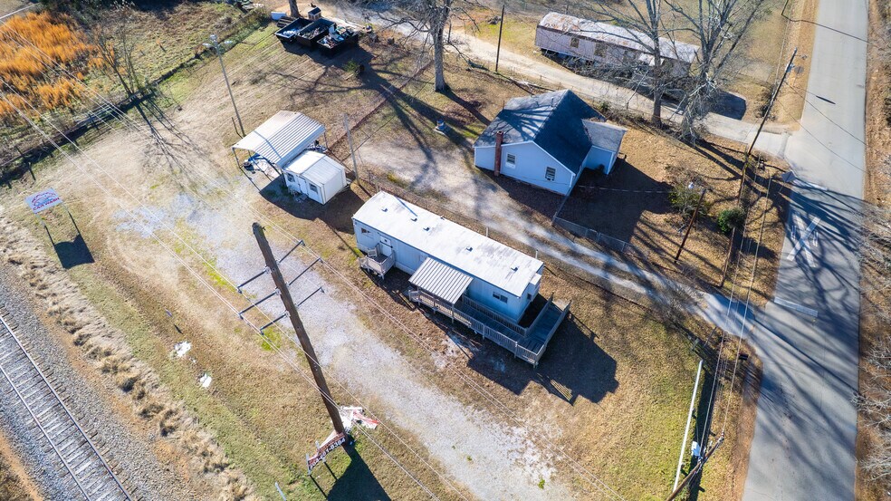 More Photos Of 207 Manley Dr, Anderson Office Residential For Sale