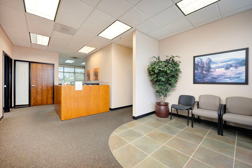 More Photos Of 951 Reserve Dr, Roseville Medical For Sale