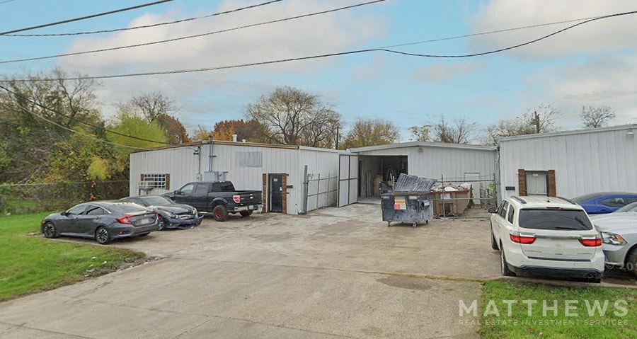 More Photos Of 209-211 Austin St, Garland Unknown For Lease
