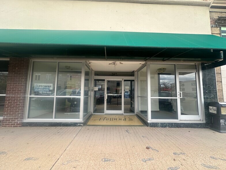 More Photos Of 201-207 E Lafayette St, Jackson Office For Lease