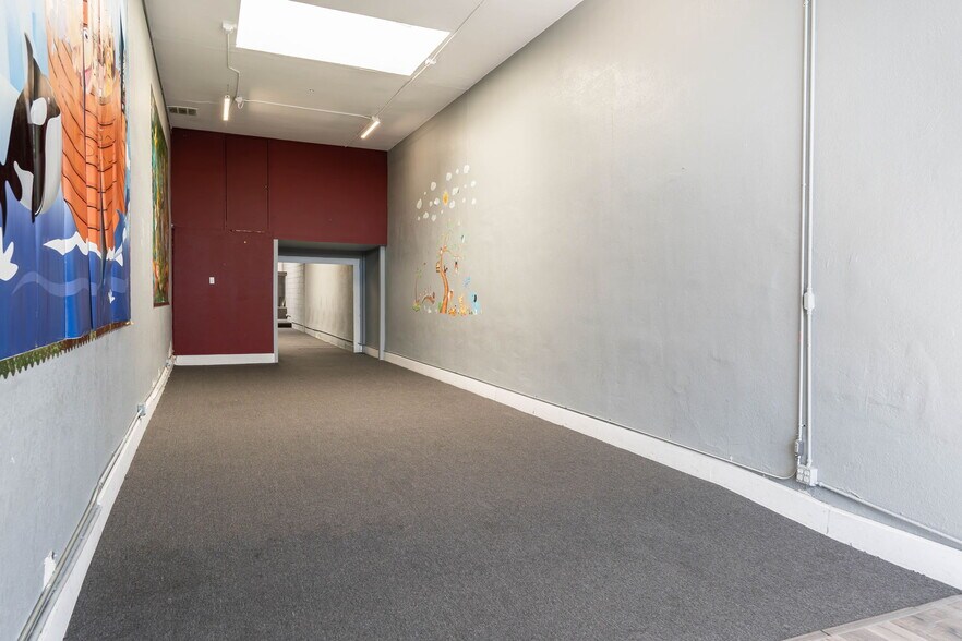 More Photos Of 4820 International Blvd, Oakland Storefront For Lease