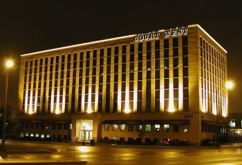 More Photos Of 2610 University Ave W, Saint Paul Office For Lease
