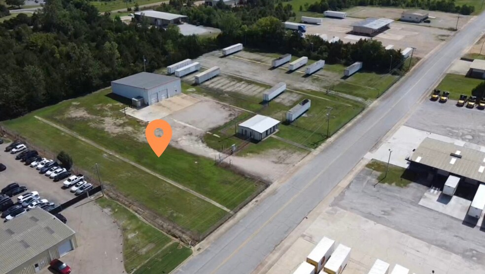 More Photos Of 3052 Jeff Homan Dr, Tupelo Light Distribution For Lease