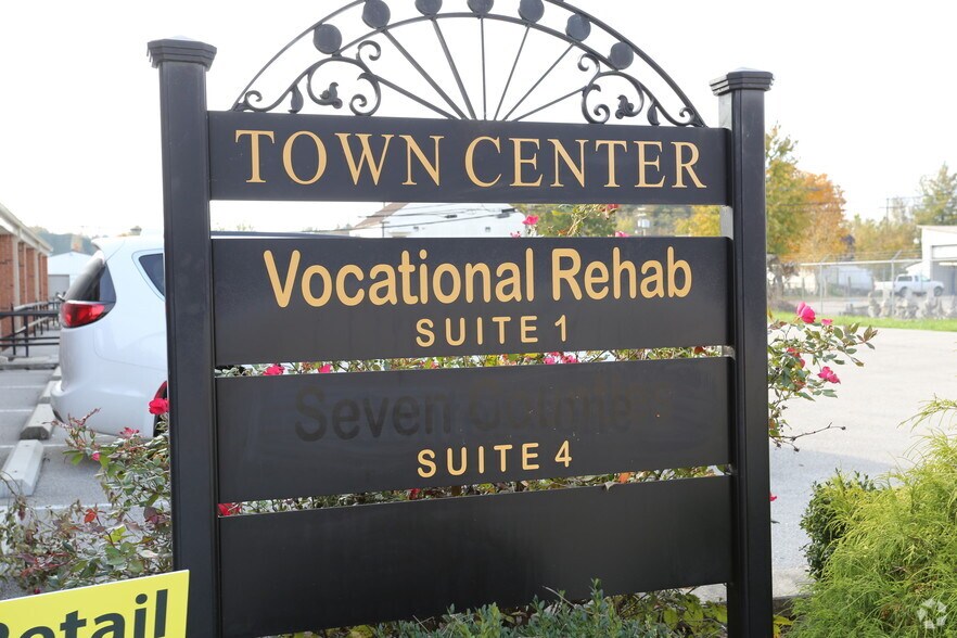 More Photos Of 80-82 E Main St, Taylorsville Medical For Lease