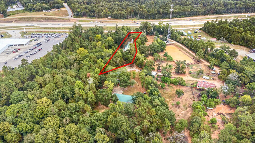 More Photos Of 877 Interstate 45 S, Huntsville Specialty For Sale
