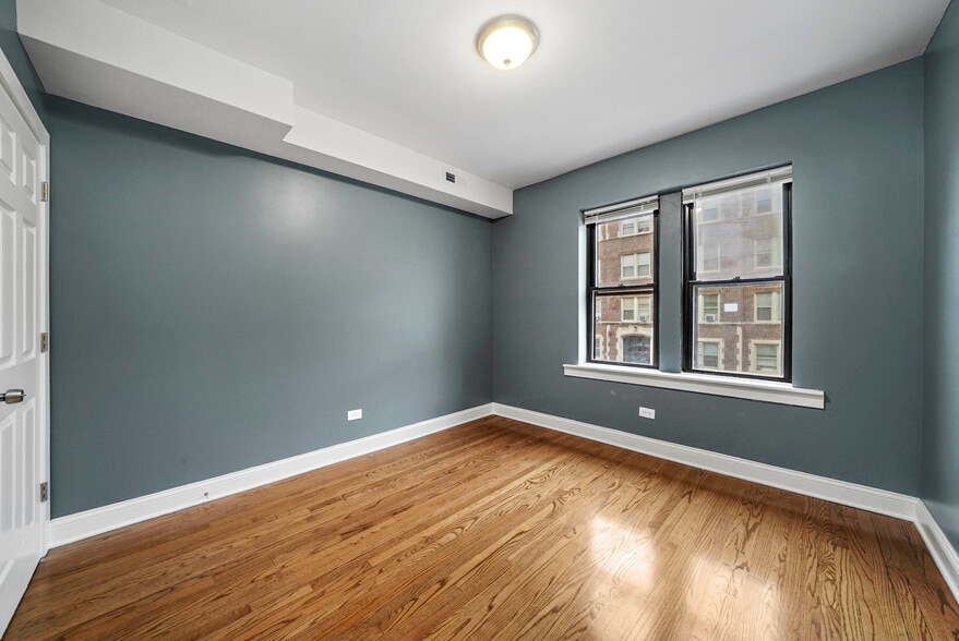 More Photos Of 1619 E 70th St, Chicago Apartments For Sale