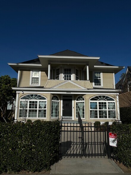 Primary Photo Of 3845 10th St, Riverside Office For Lease