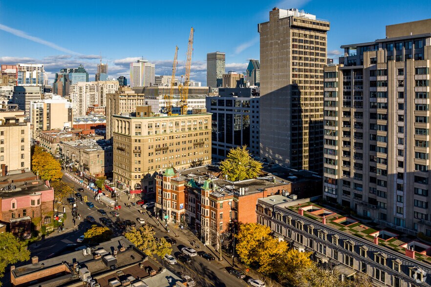 More Photos Of 2310 Rue Guy, Montréal Apartments For Lease