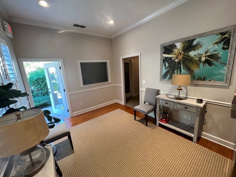 More Photos Of 159 Hampton Point Dr, Saint Augustine Medical For Lease