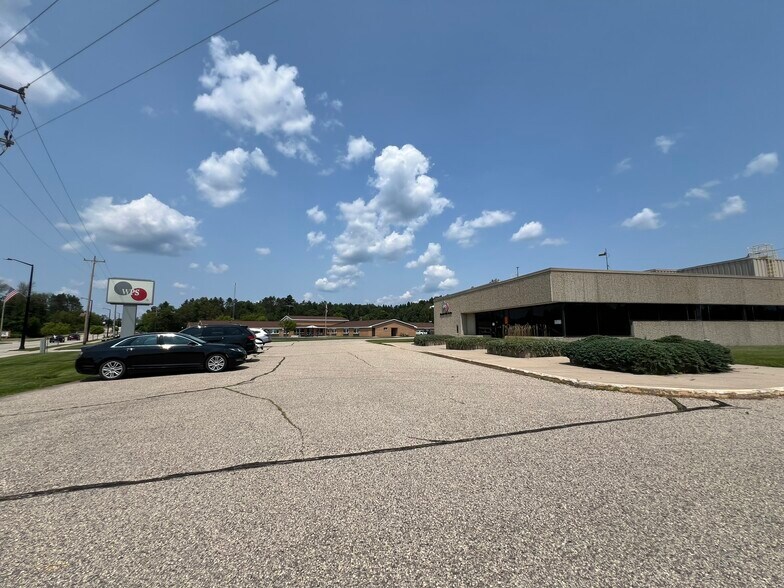 Primary Photo Of 912 Main St, Wausaukee Warehouse For Sale