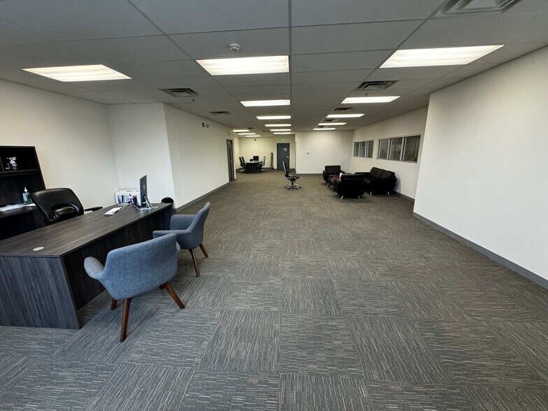 More Photos Of 78 Olympia Ave, Woburn Warehouse For Lease