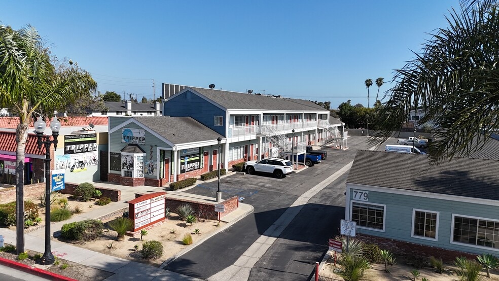 More Photos Of 777 W 19th St, Costa Mesa Coworking Space
