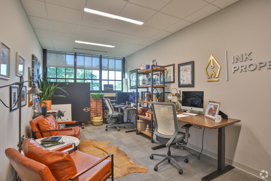 More Photos Of 141 Traction St, Greenville Coworking Space