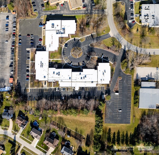 More Photos Of 8370 Dow Cir, Strongsville Office For Lease