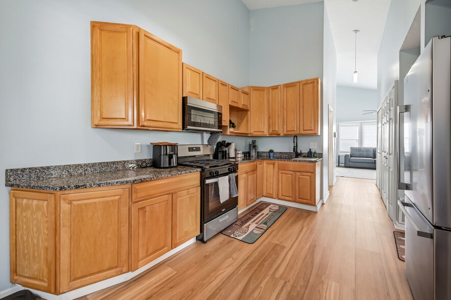 More Photos Of 5214 Old Lake Rd, Geneva Apartments For Sale
