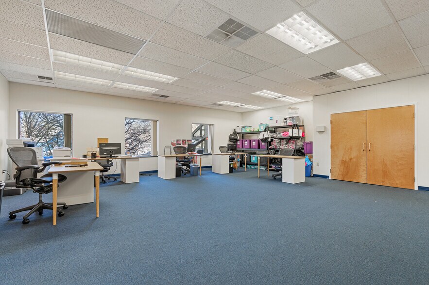 More Photos Of 2000 Commonwealth Ave, Newton Office For Lease