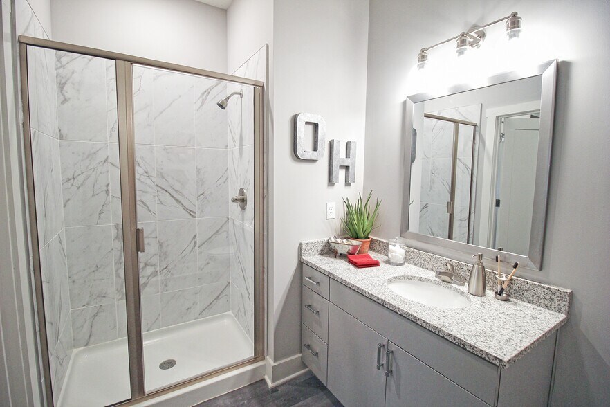 More Photos Of 2875 Olentangy River Rd, Columbus Apartments For Lease