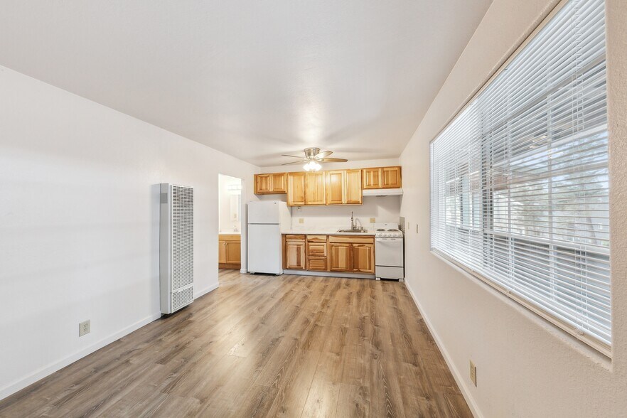 More Photos Of 3893 Pioneer Trail, South Lake Tahoe Apartments For Sale