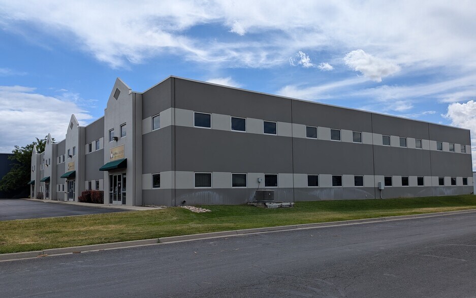 More Photos Of 585 N 700 W, North Salt Lake Distribution For Sale