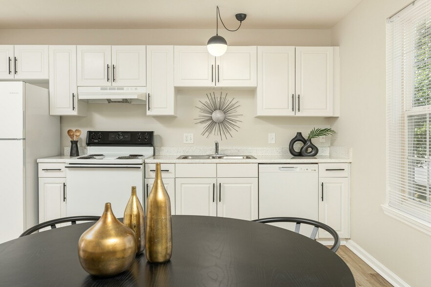 More Photos Of 1400 N Chamberlain Ave, Chattanooga Apartments For Sale