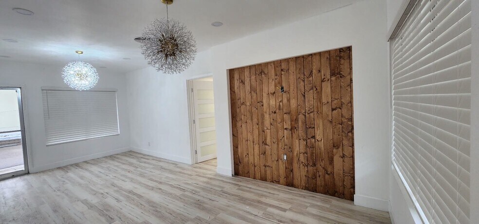 More Photos Of 592-596 N Westwind Dr, El Cajon Medical For Lease