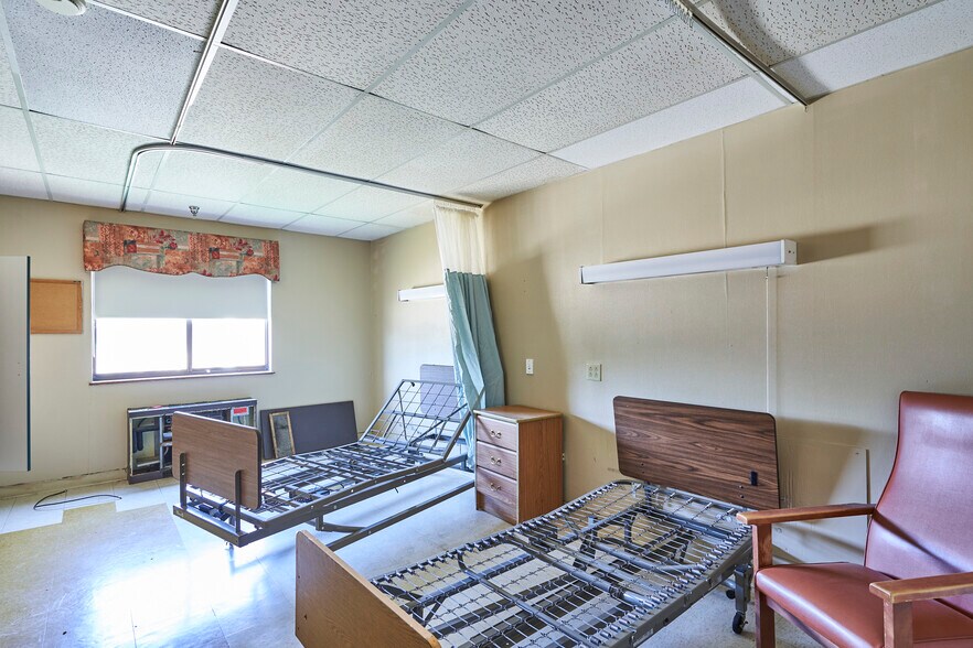 More Photos Of 16231 Broadway Ave, Maple Heights Assisted Living For Sale