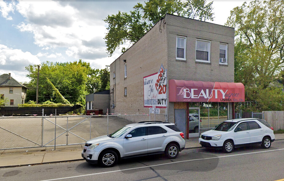 Primary Photo Of 8636 Mack Ave, Detroit Storefront Retail Residential For Sale