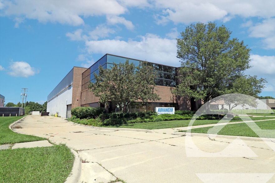 Primary Photo Of 15773 Leone Dr, Macomb Township Warehouse For Sale