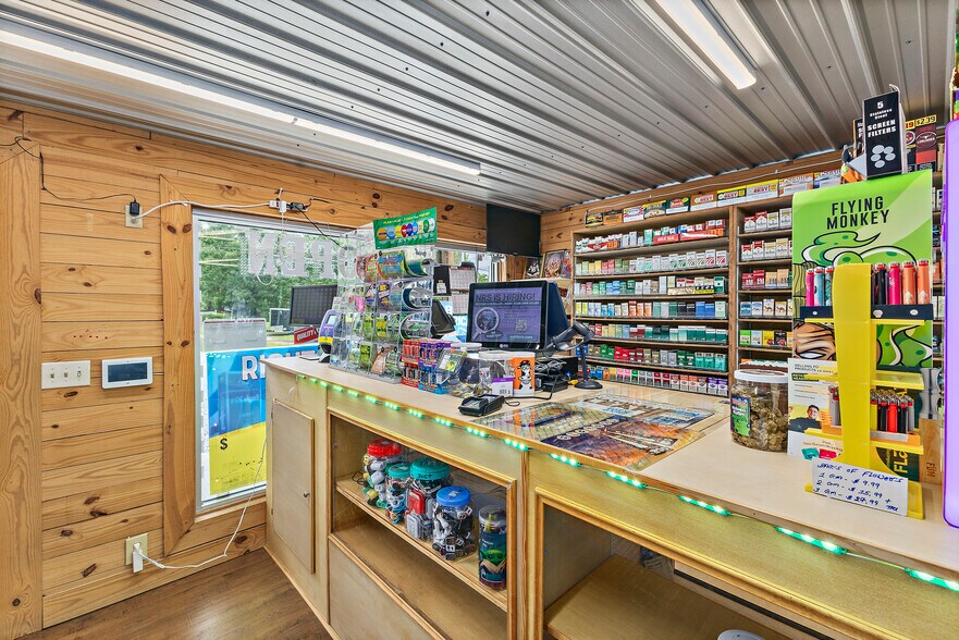 More Photos Of 6279 Blue Springs Pky, Mosheim Freestanding For Sale