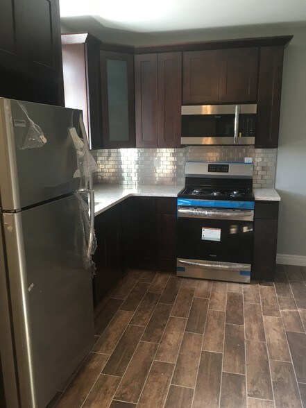 More Photos Of 9110 Avenue L, Brooklyn Storefront For Sale